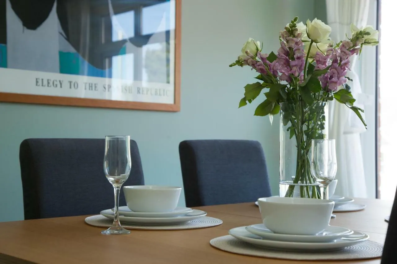 Knockhill Court Hotel Belfast Apartment